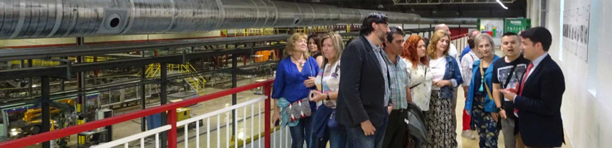 Tropas y Legiones visitan la fábrica de Amstel en Valencia
